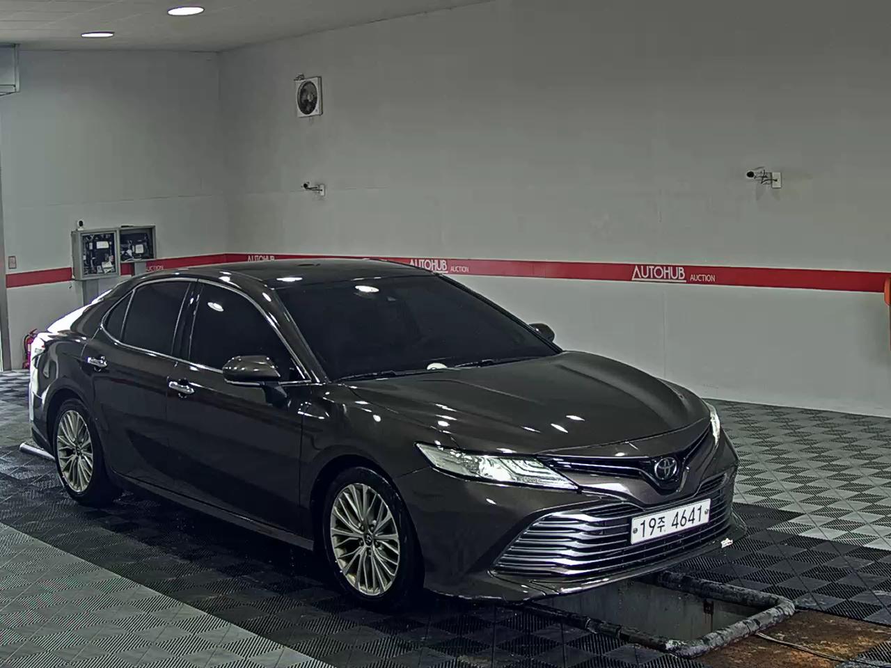2018 - toyota camry
