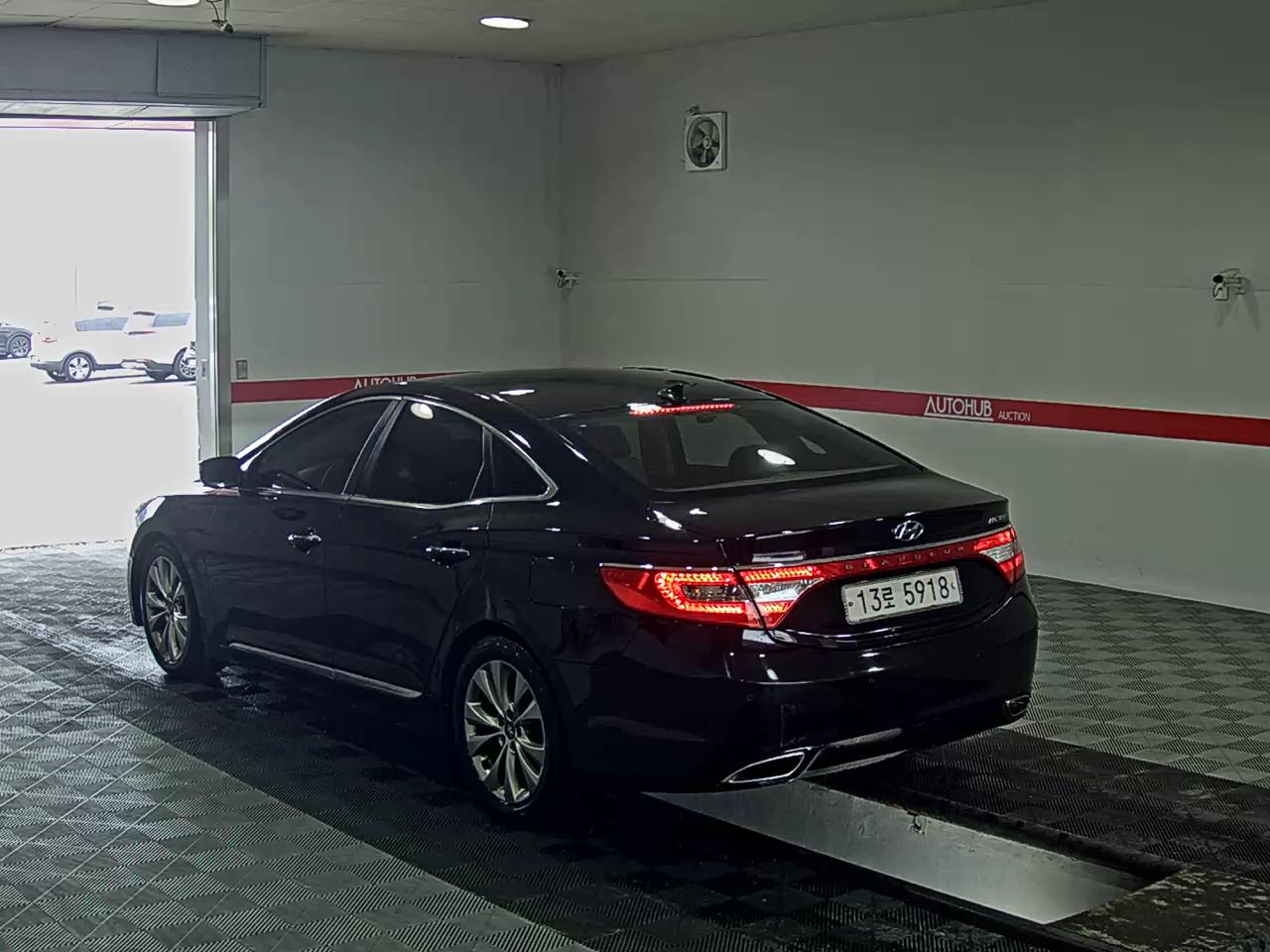 2011 - hyundai grandeur