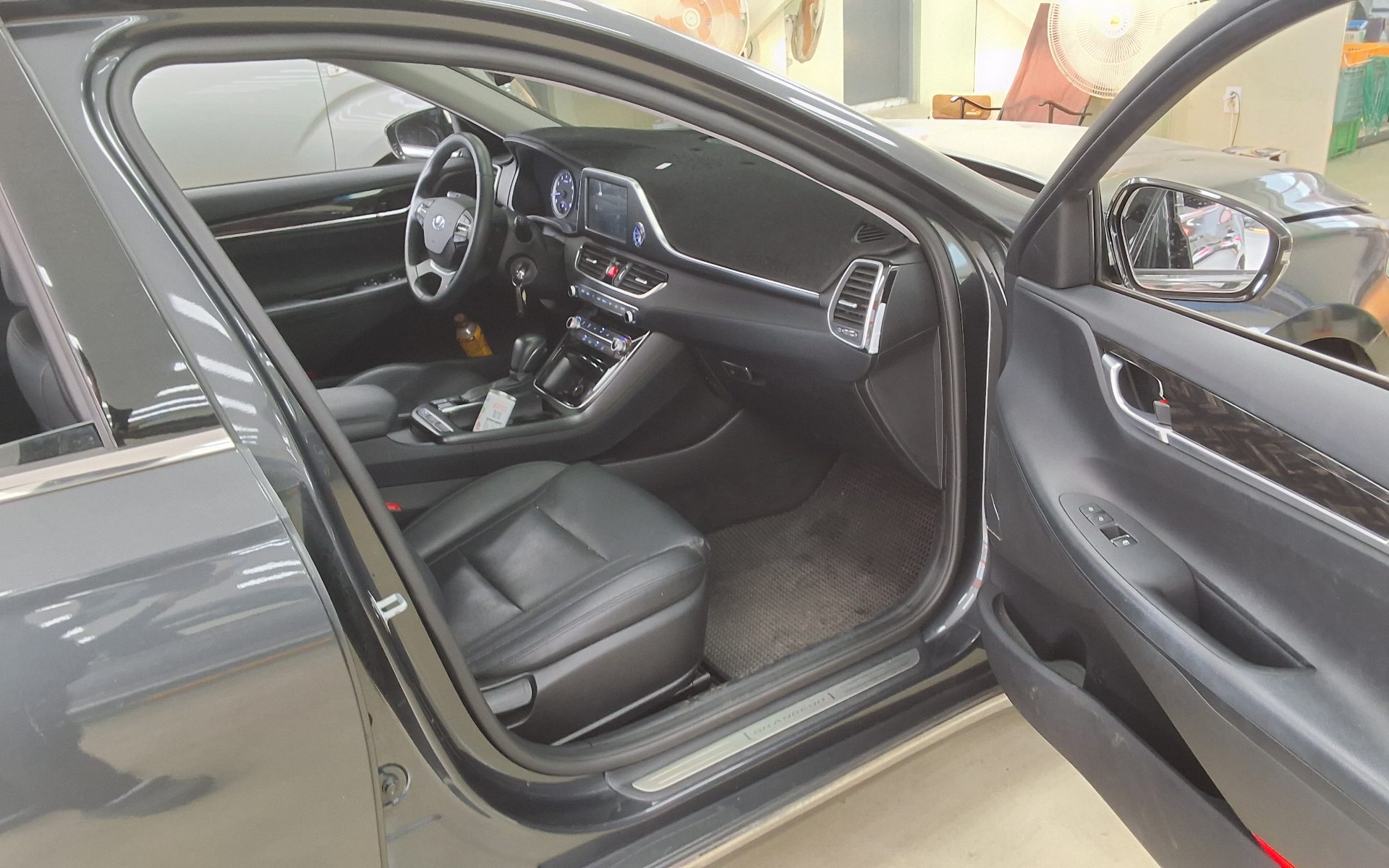 2019 - hyundai grandeur
