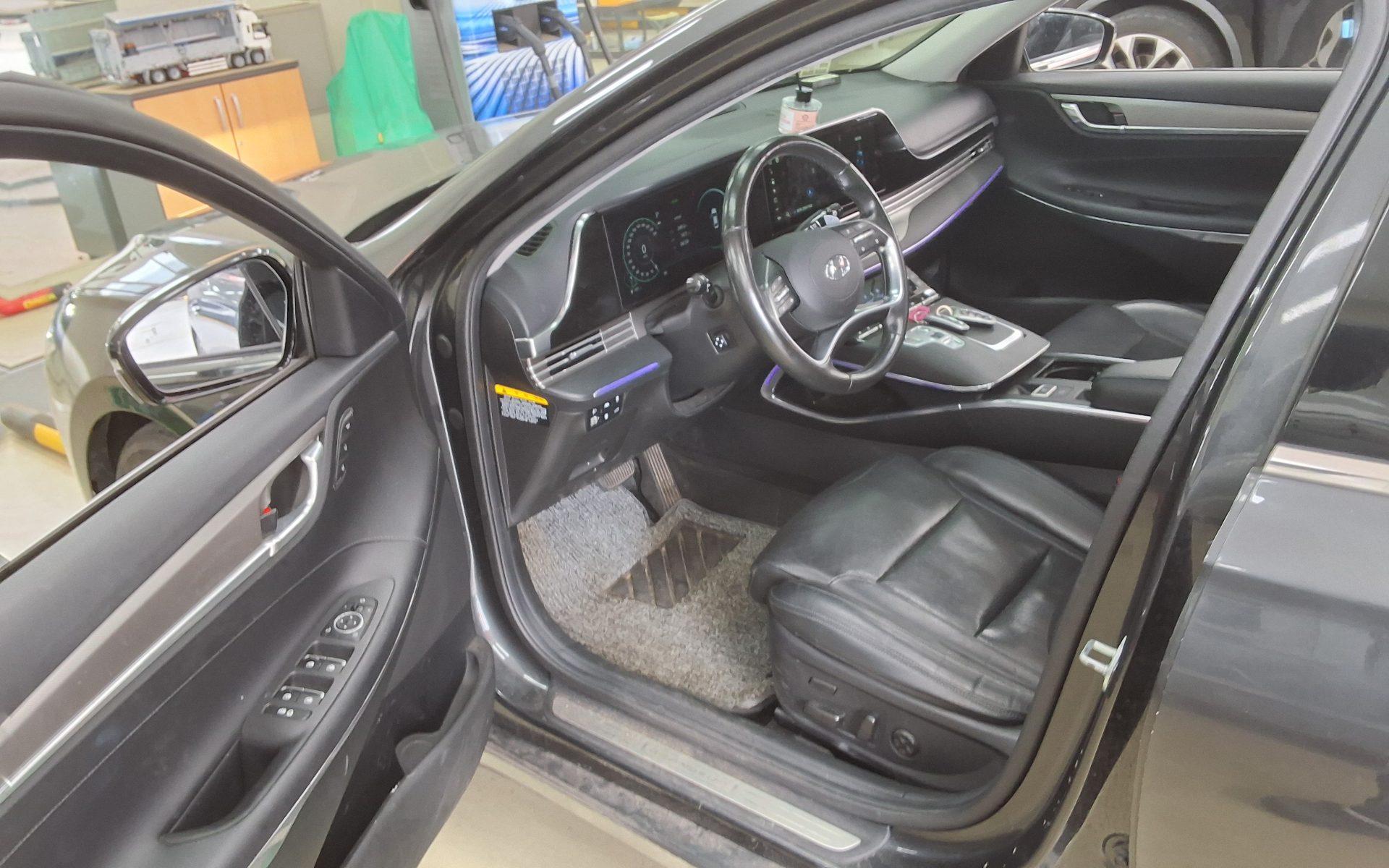 2020 - hyundai grandeur