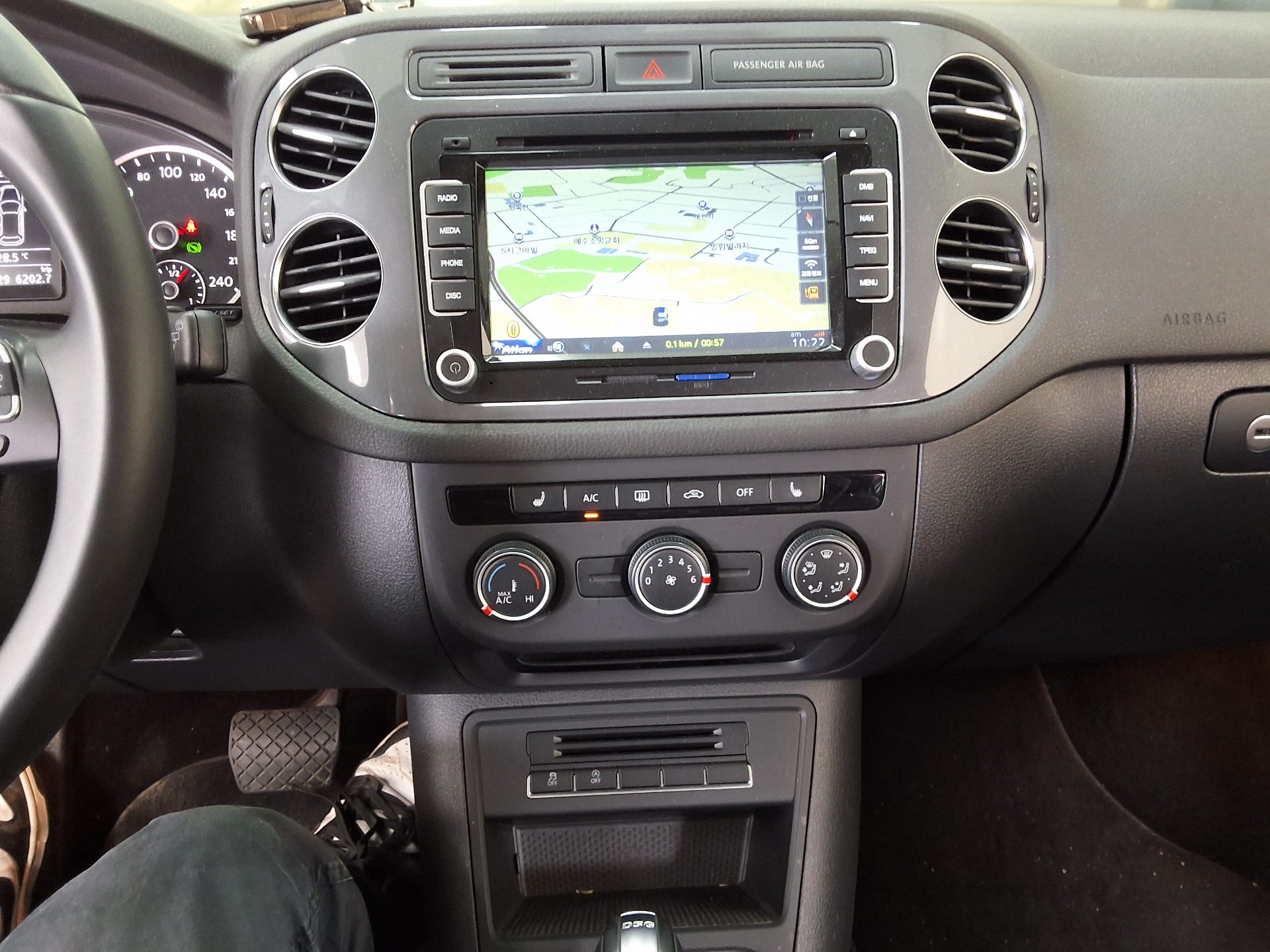 2016 - volkswagen tiguan
