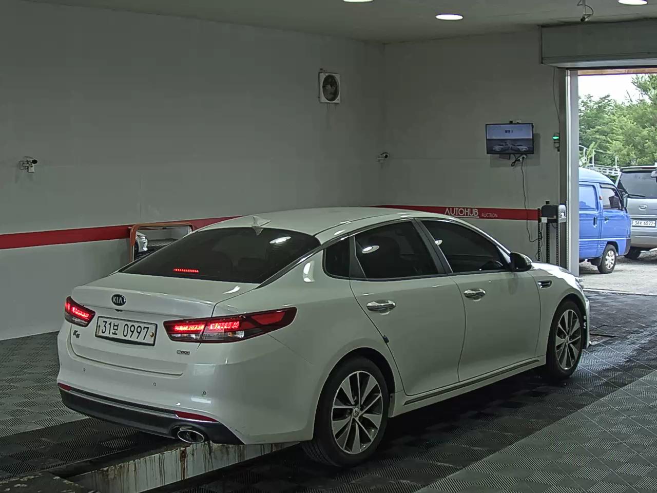 2016 - kia k5