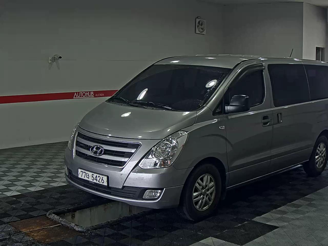 2017 - hyundai grand starex