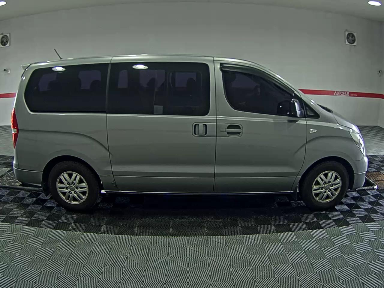 2017 - hyundai grand starex