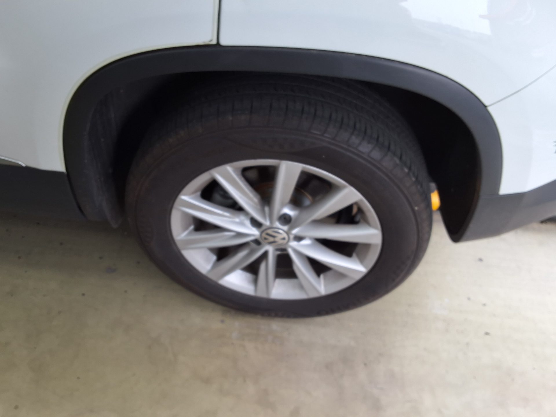 2016 - volkswagen tiguan