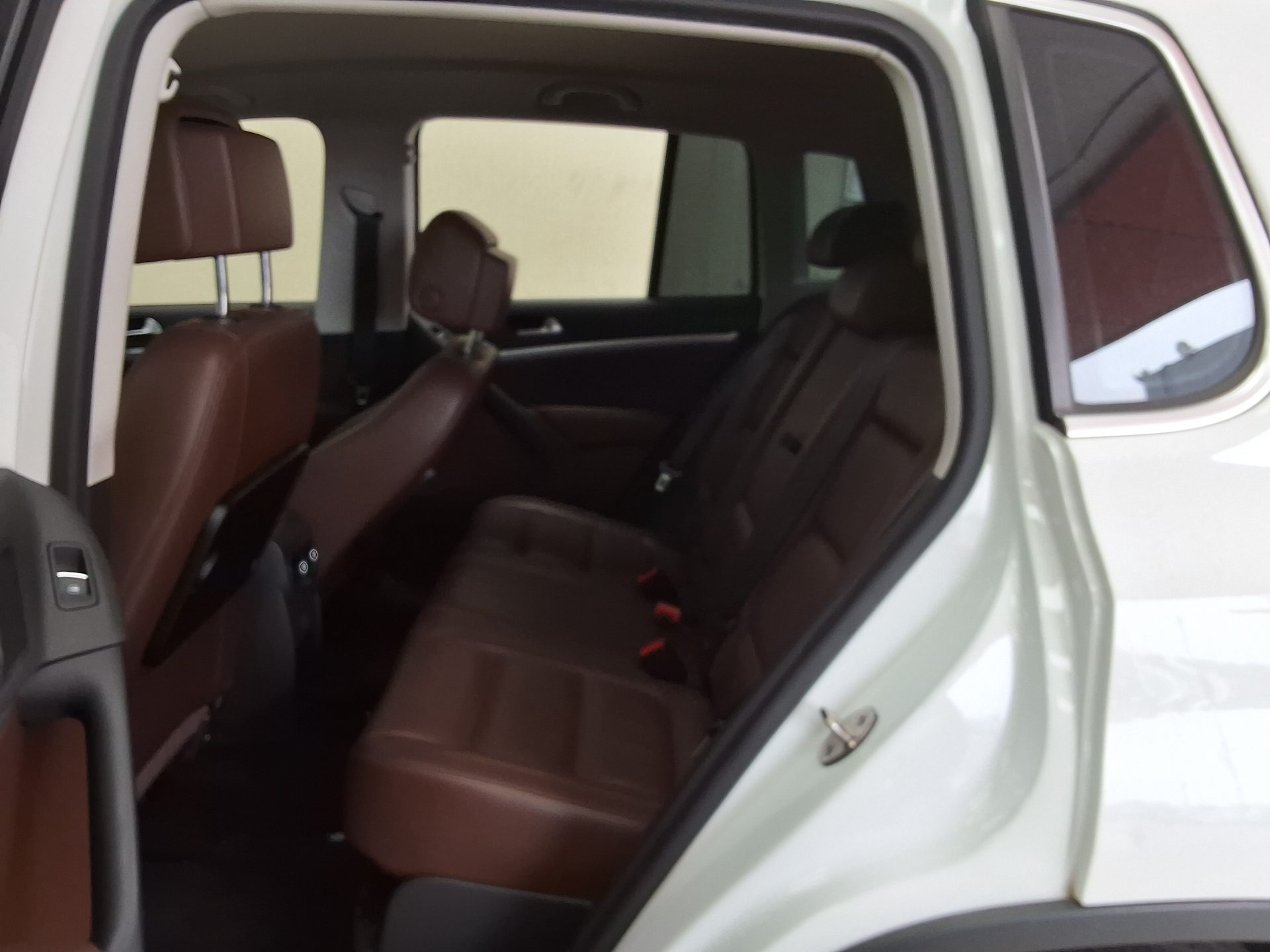2016 - volkswagen tiguan