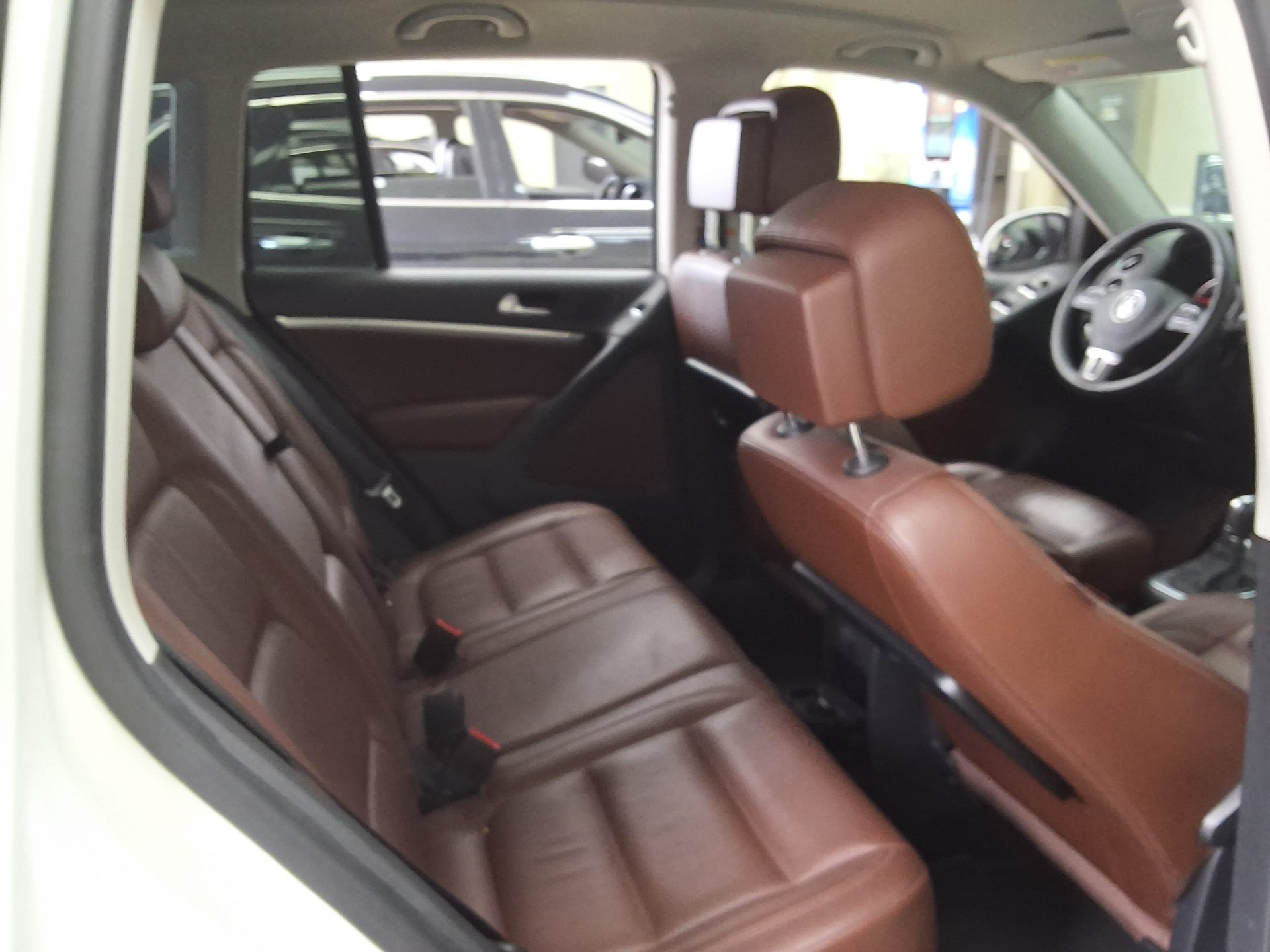 2016 - volkswagen tiguan