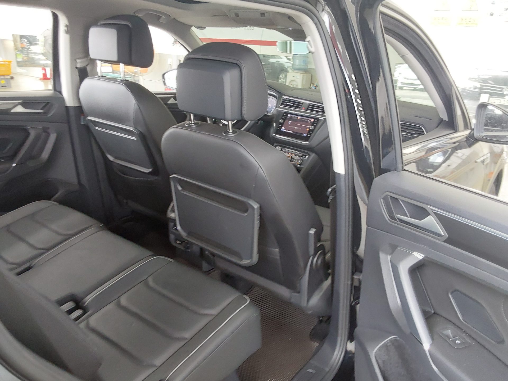 2020 - volkswagen tiguan