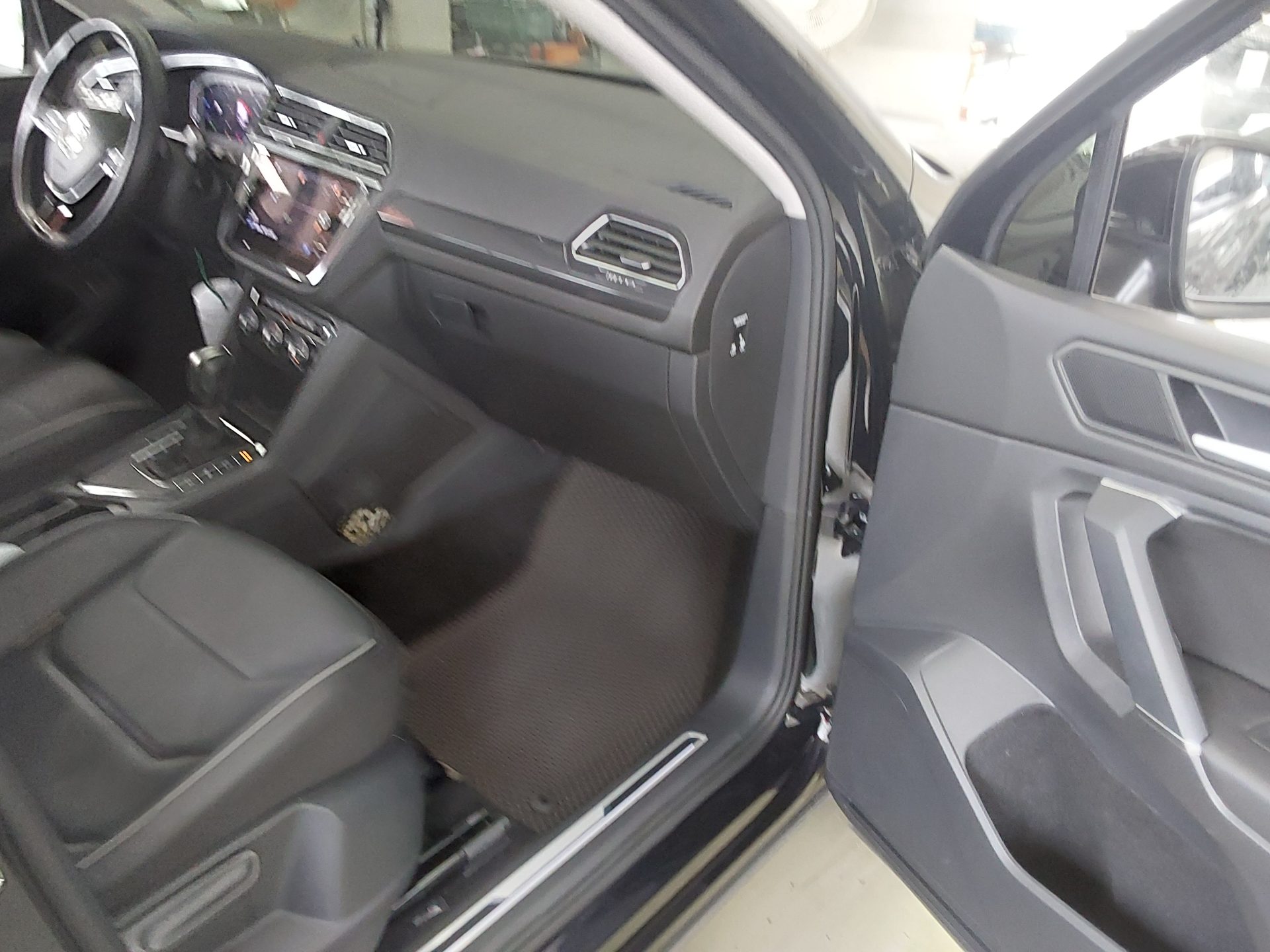 2020 - volkswagen tiguan