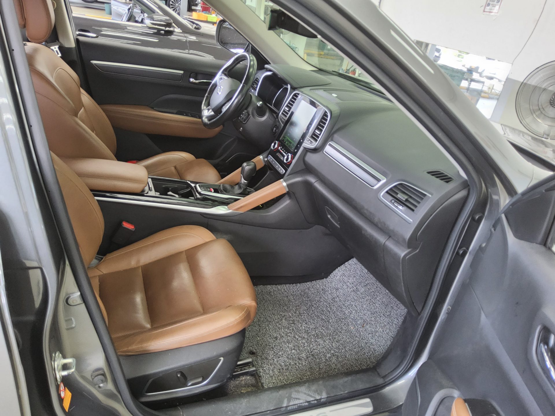 2021 - renault qm6