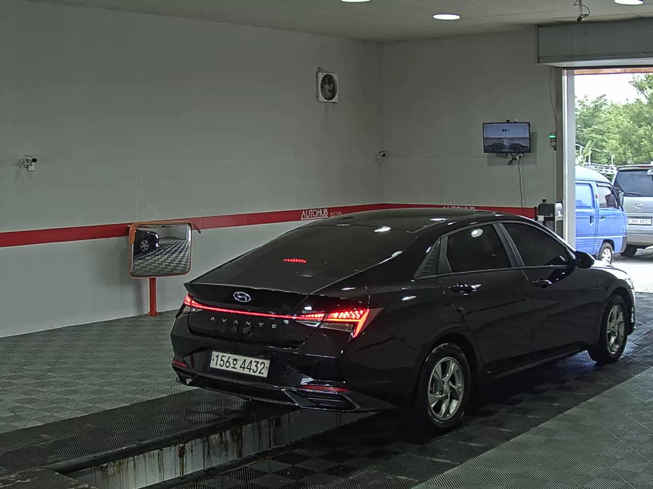 2022 - hyundai avante