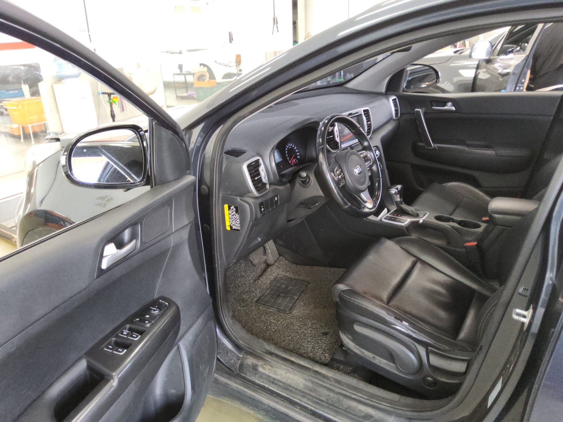 2016 - kia sportage