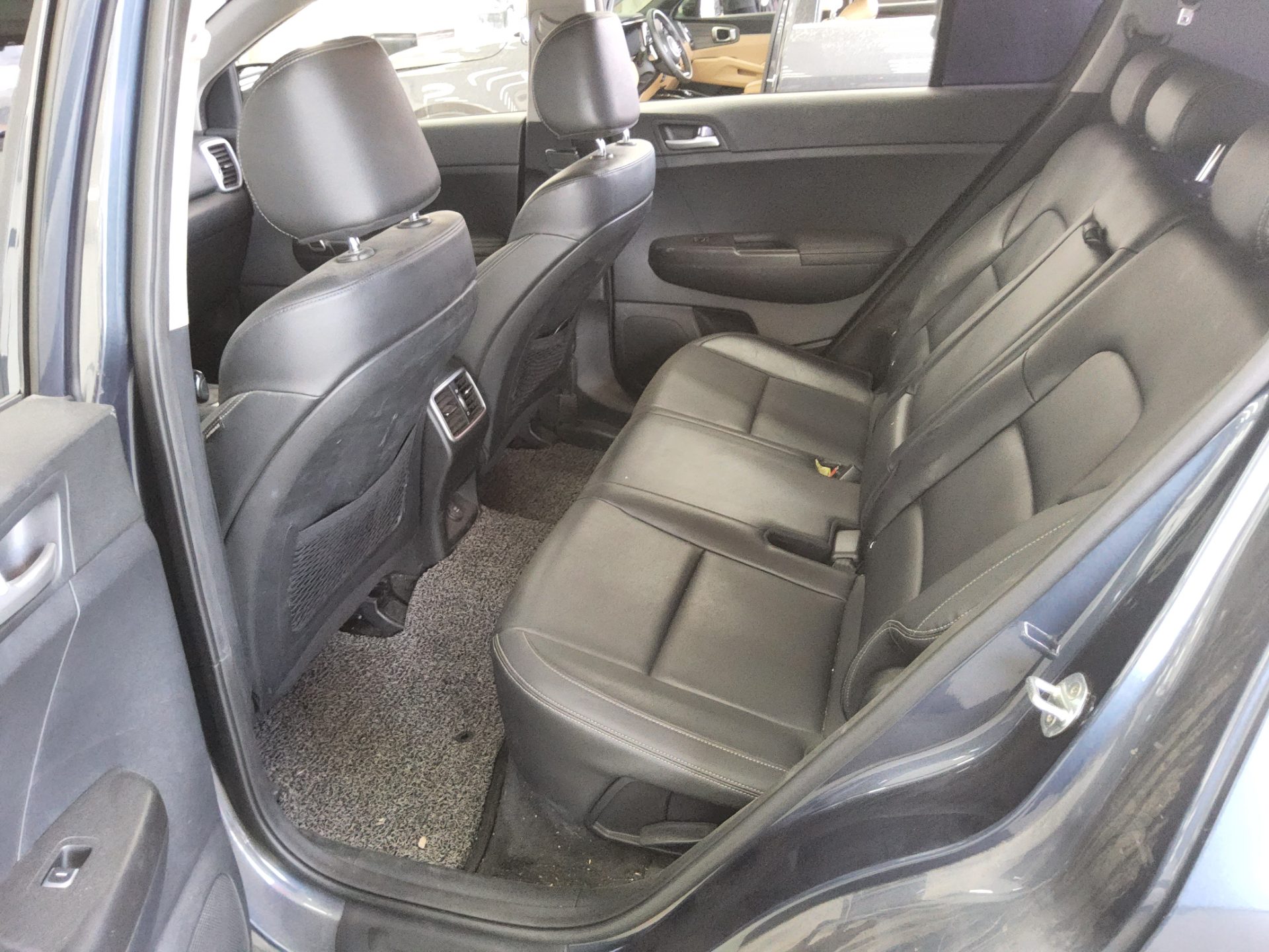 2016 - kia sportage