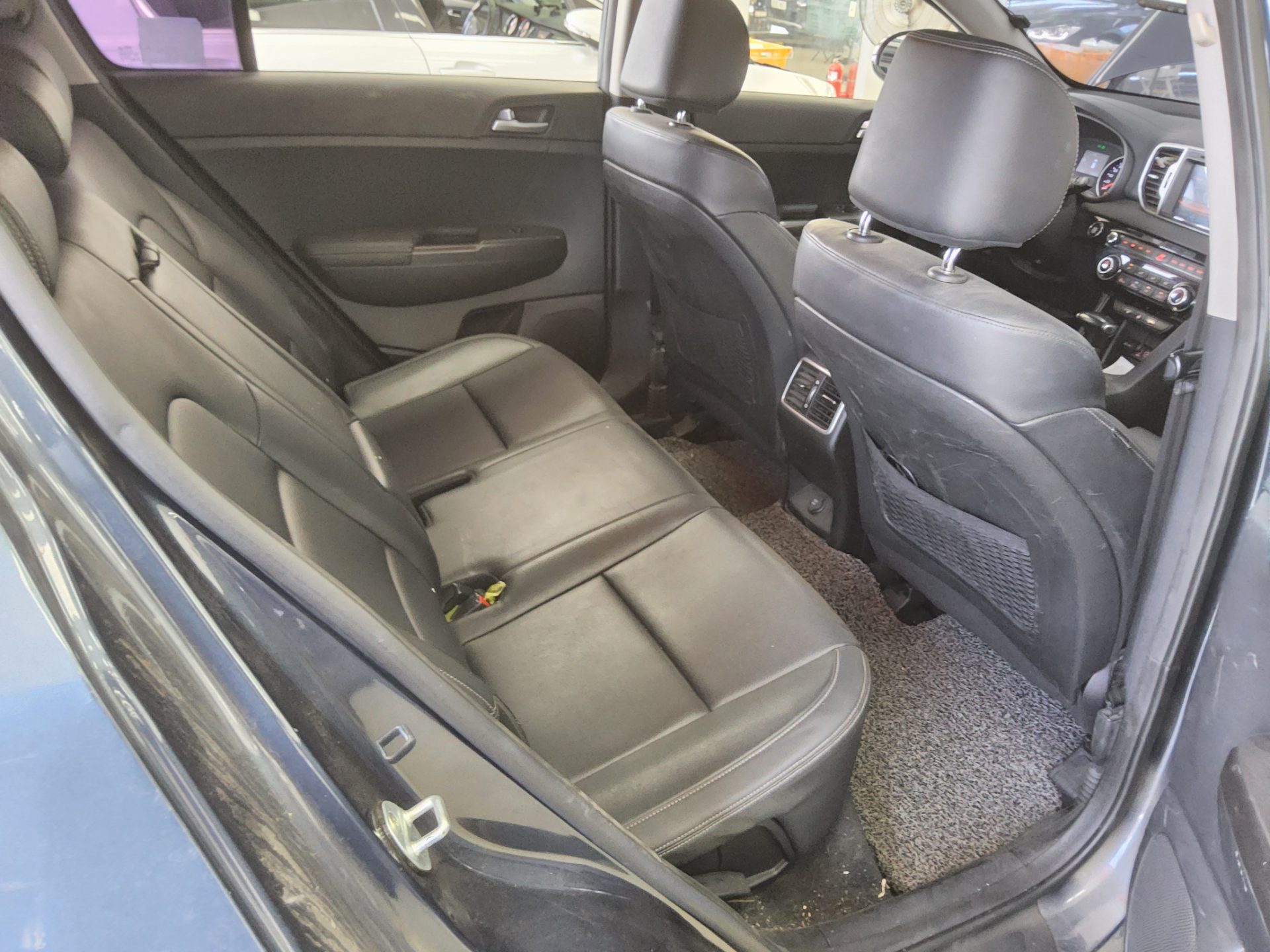 2016 - kia sportage