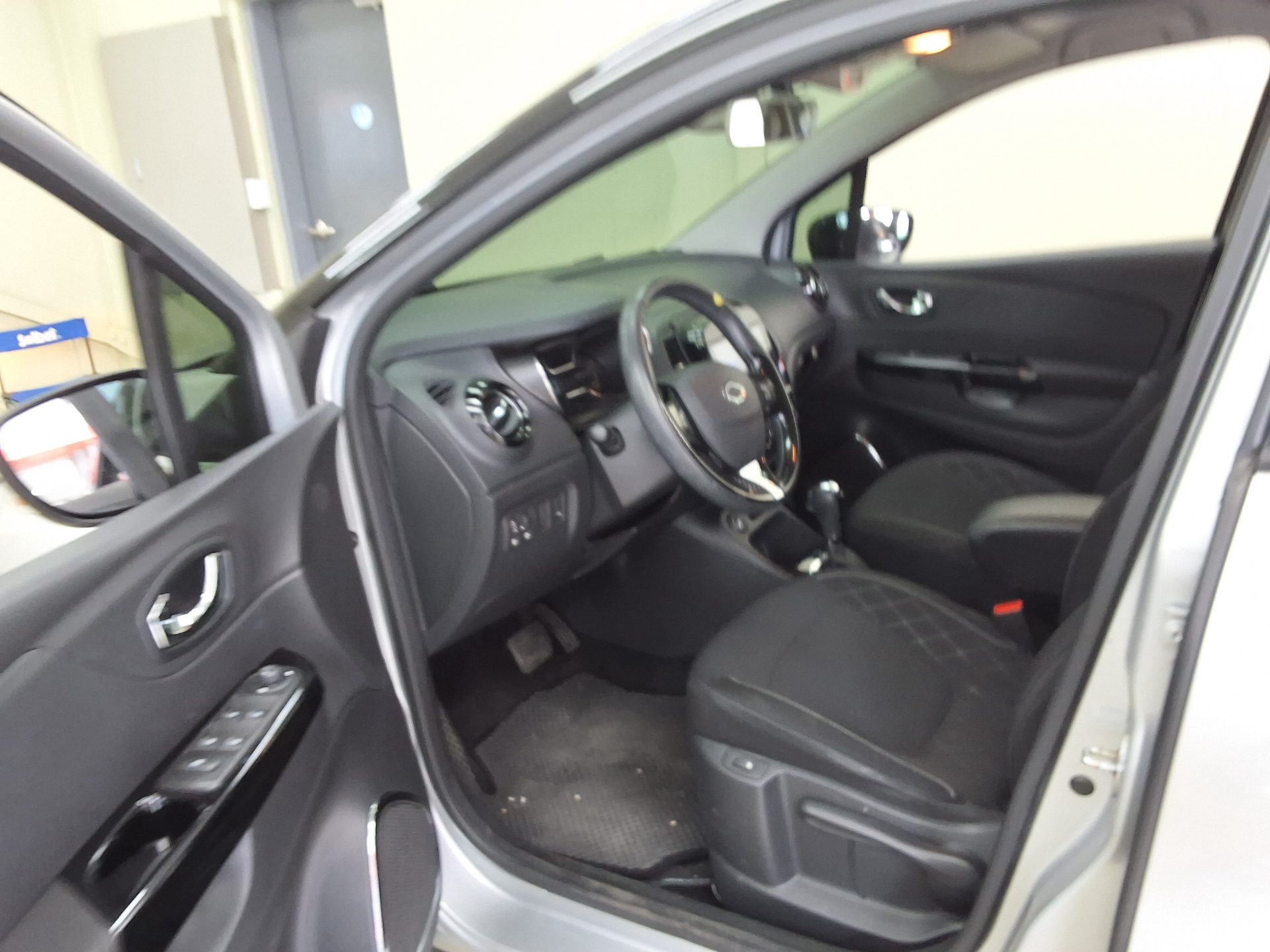 2014 - renault qm3