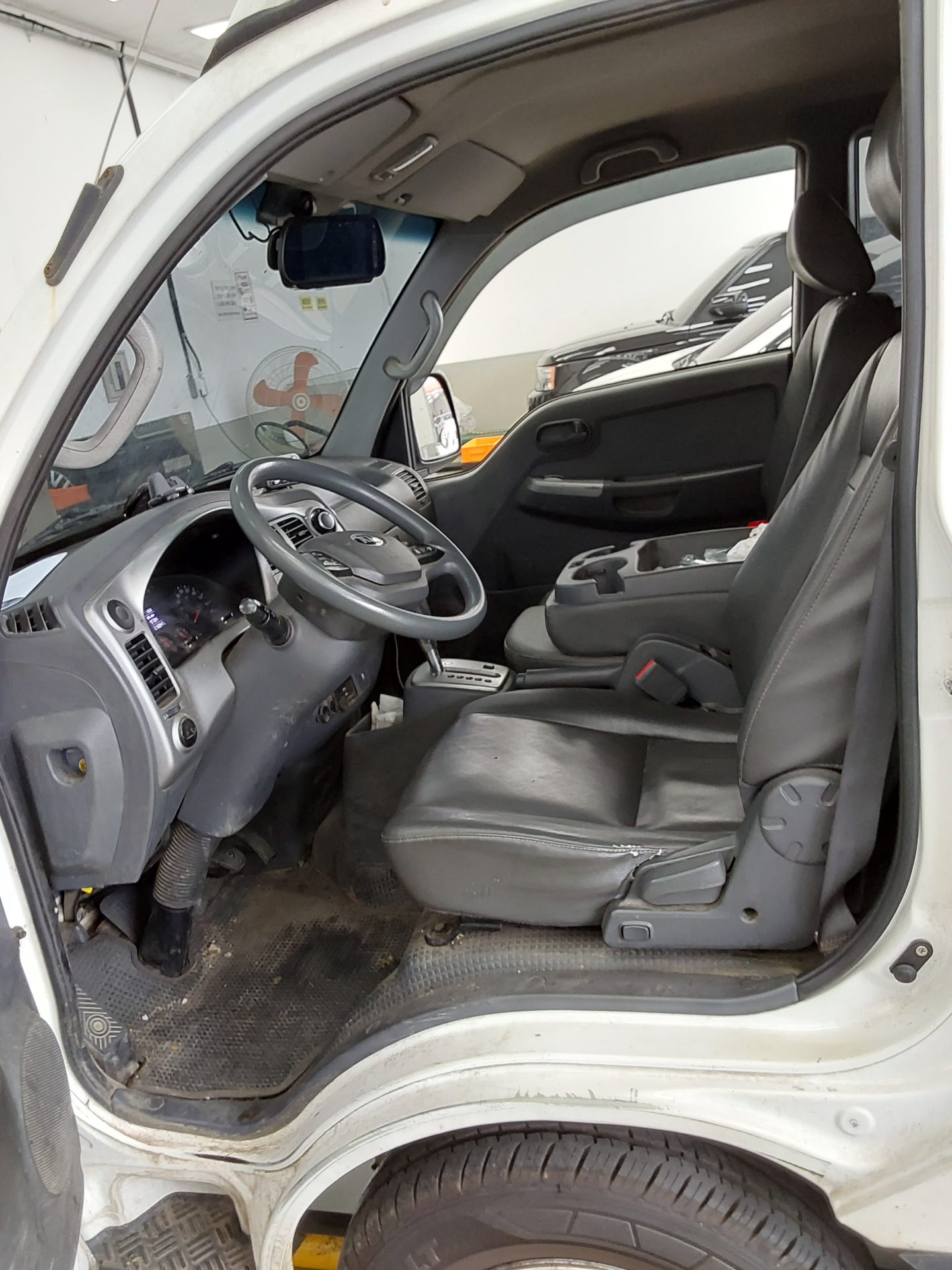 2018 - kia bongo