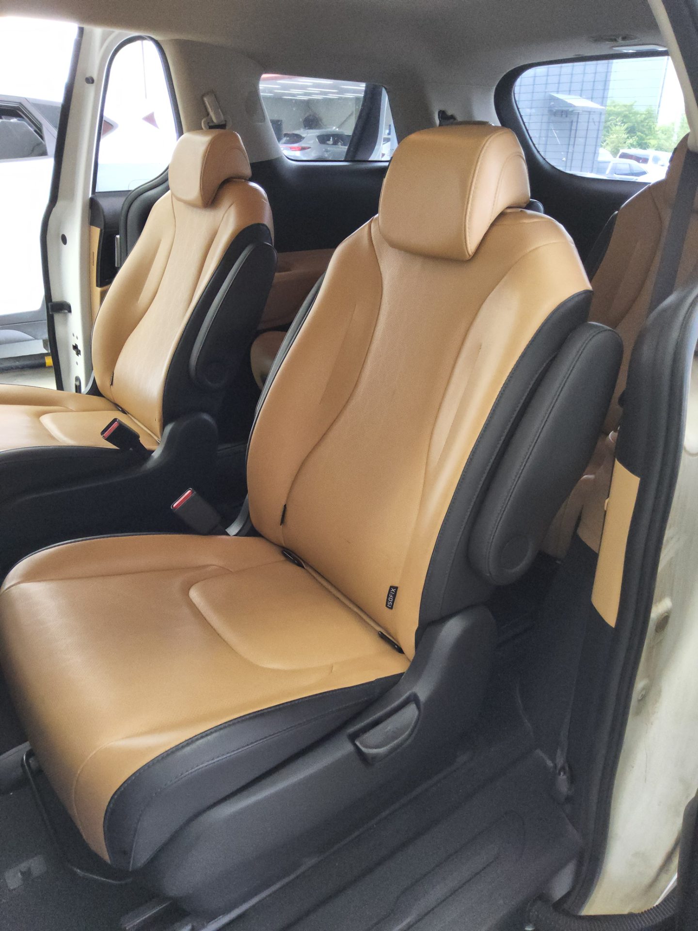 2023 - kia carnival