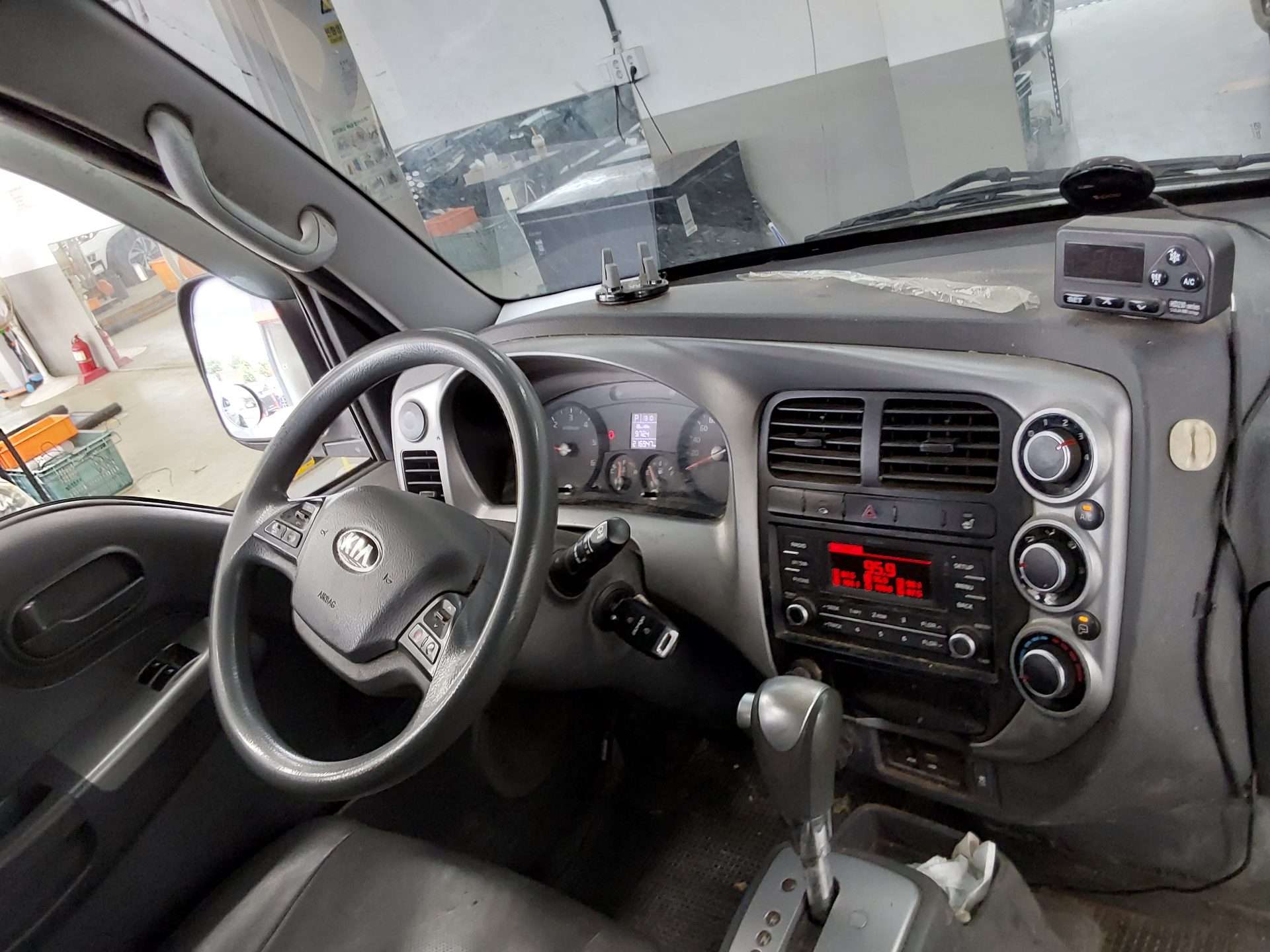 2018 - kia bongo