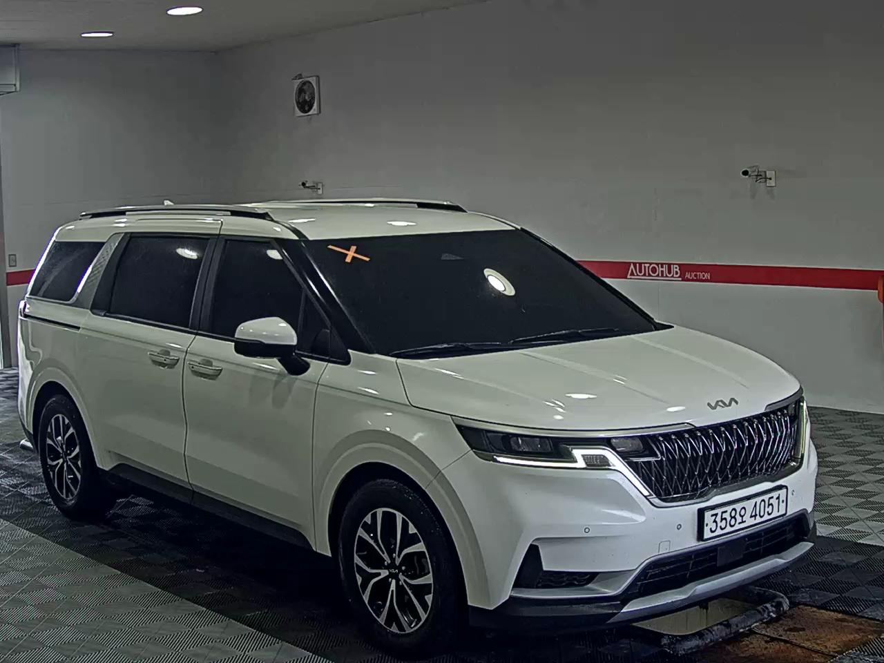 2023 - kia carnival