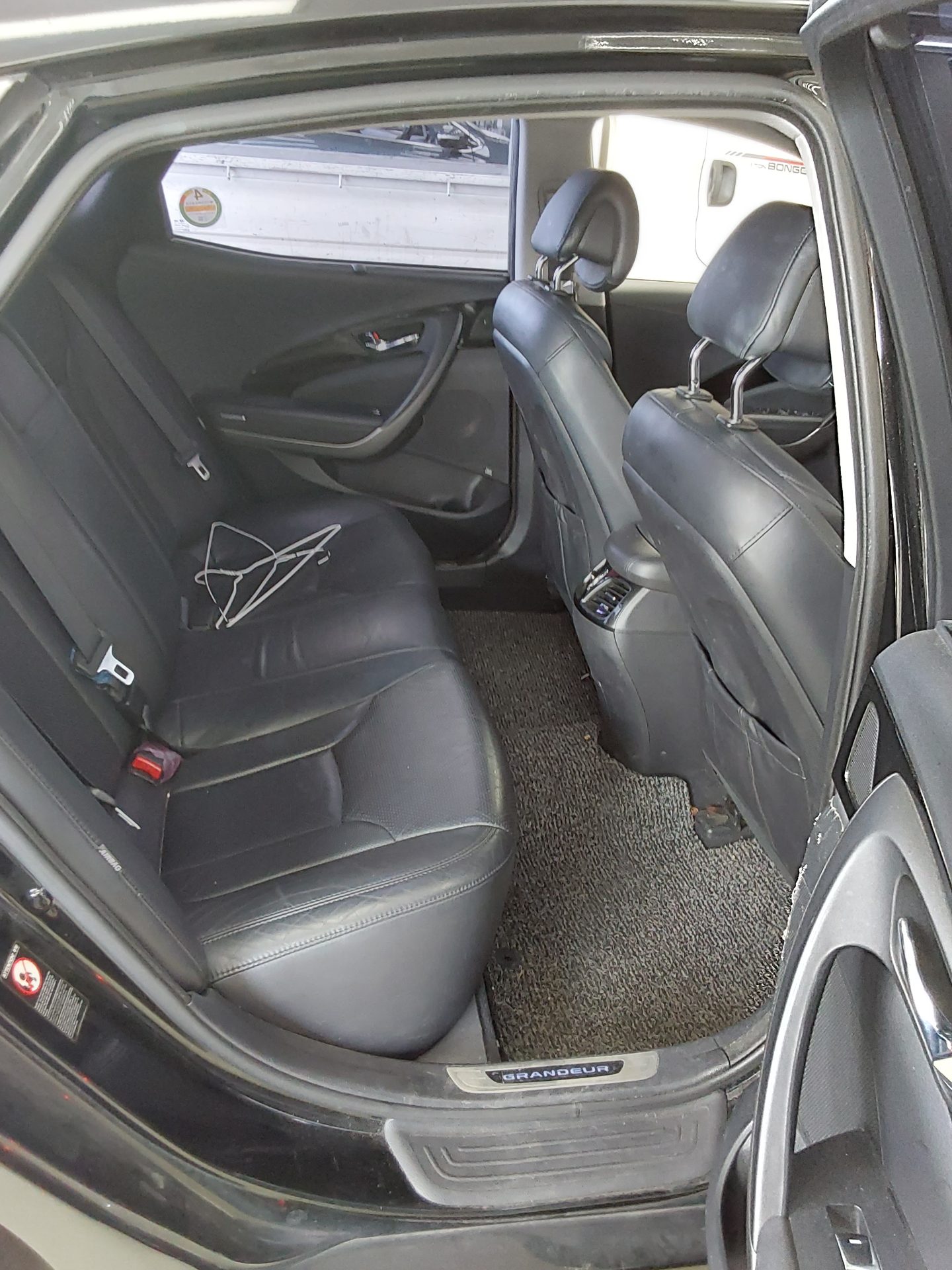 2015 - hyundai grandeur