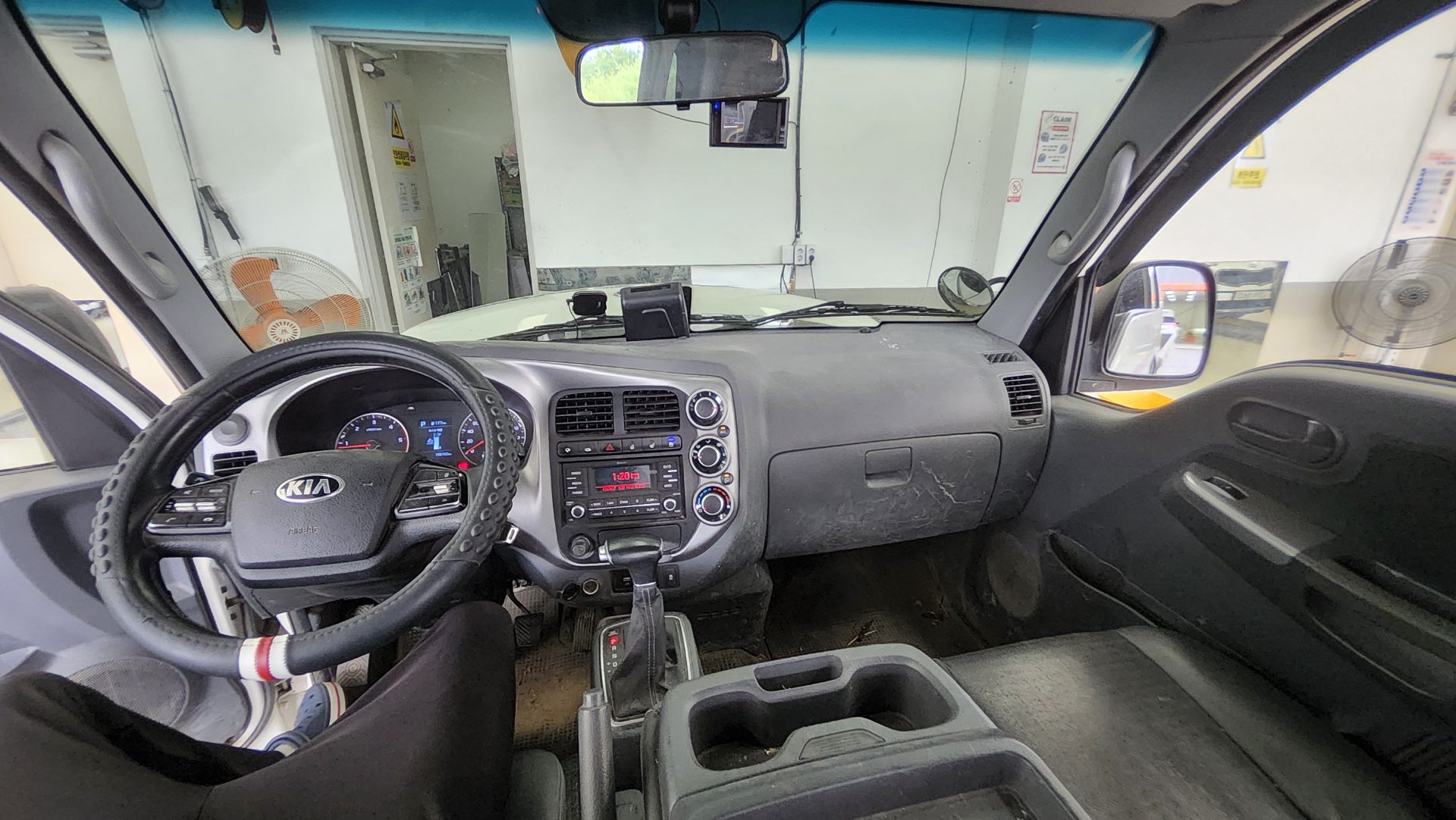 2022 - kia bongo
