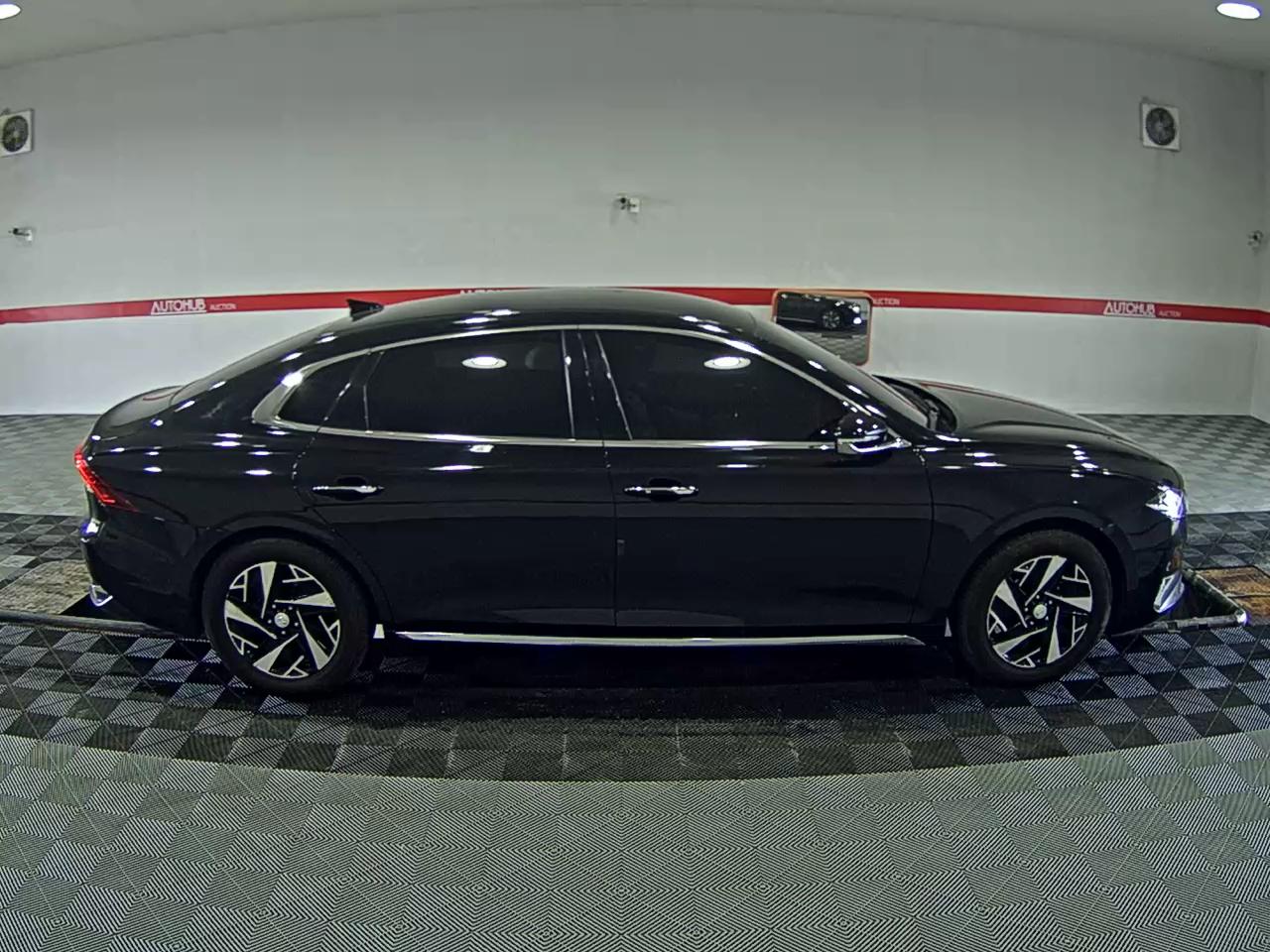 2022 - hyundai grandeur