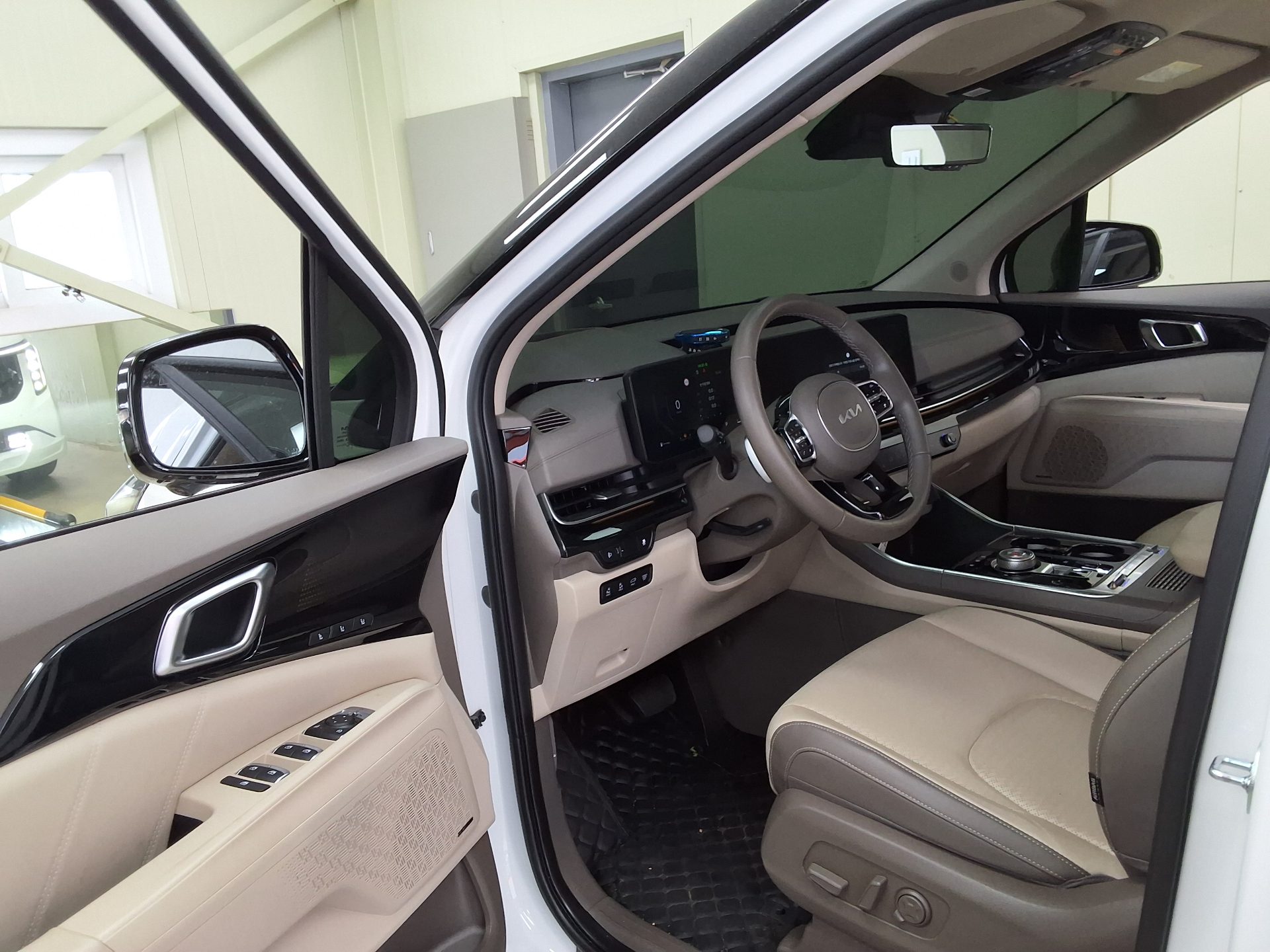 2025 - kia carnival