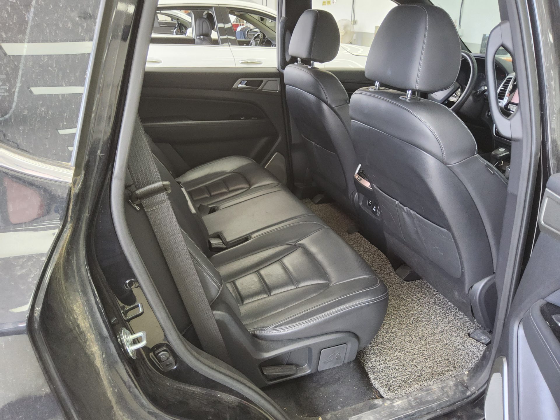 2019 - ssangyong rexton
