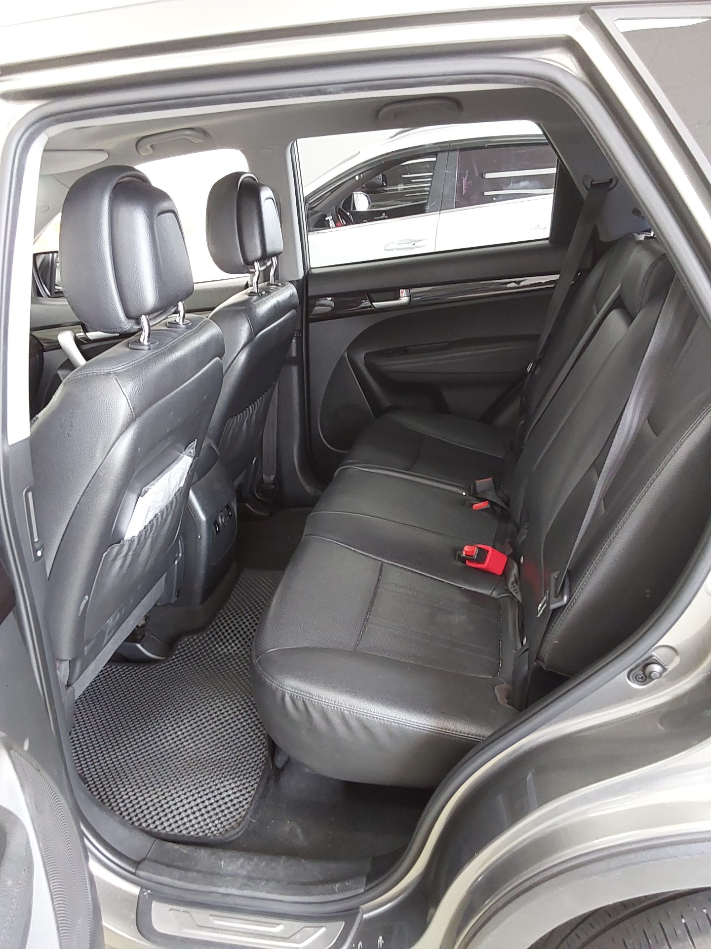 2011 - kia sorento