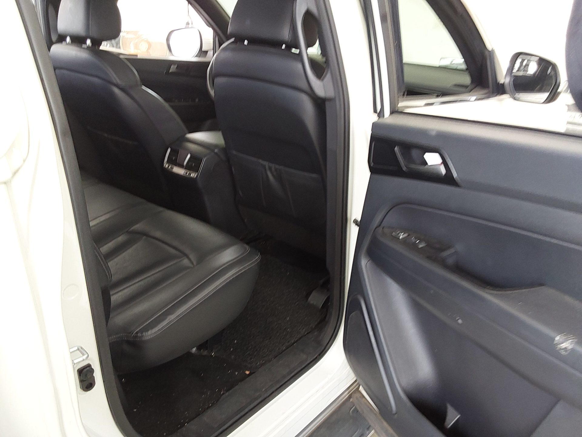 2020 - ssangyong rexton