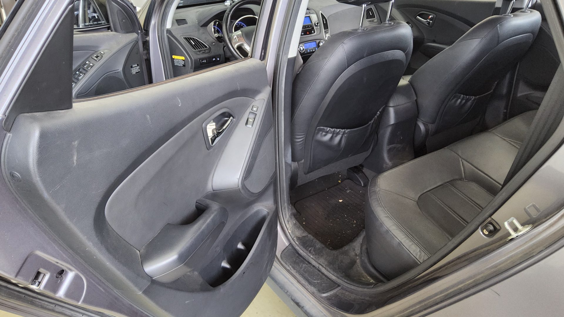 2012 - hyundai tucson