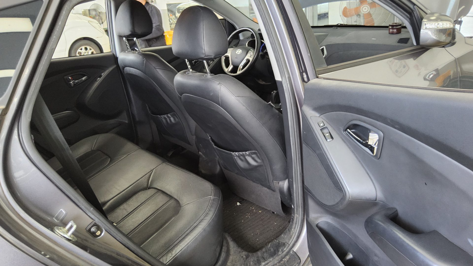 2012 - hyundai tucson
