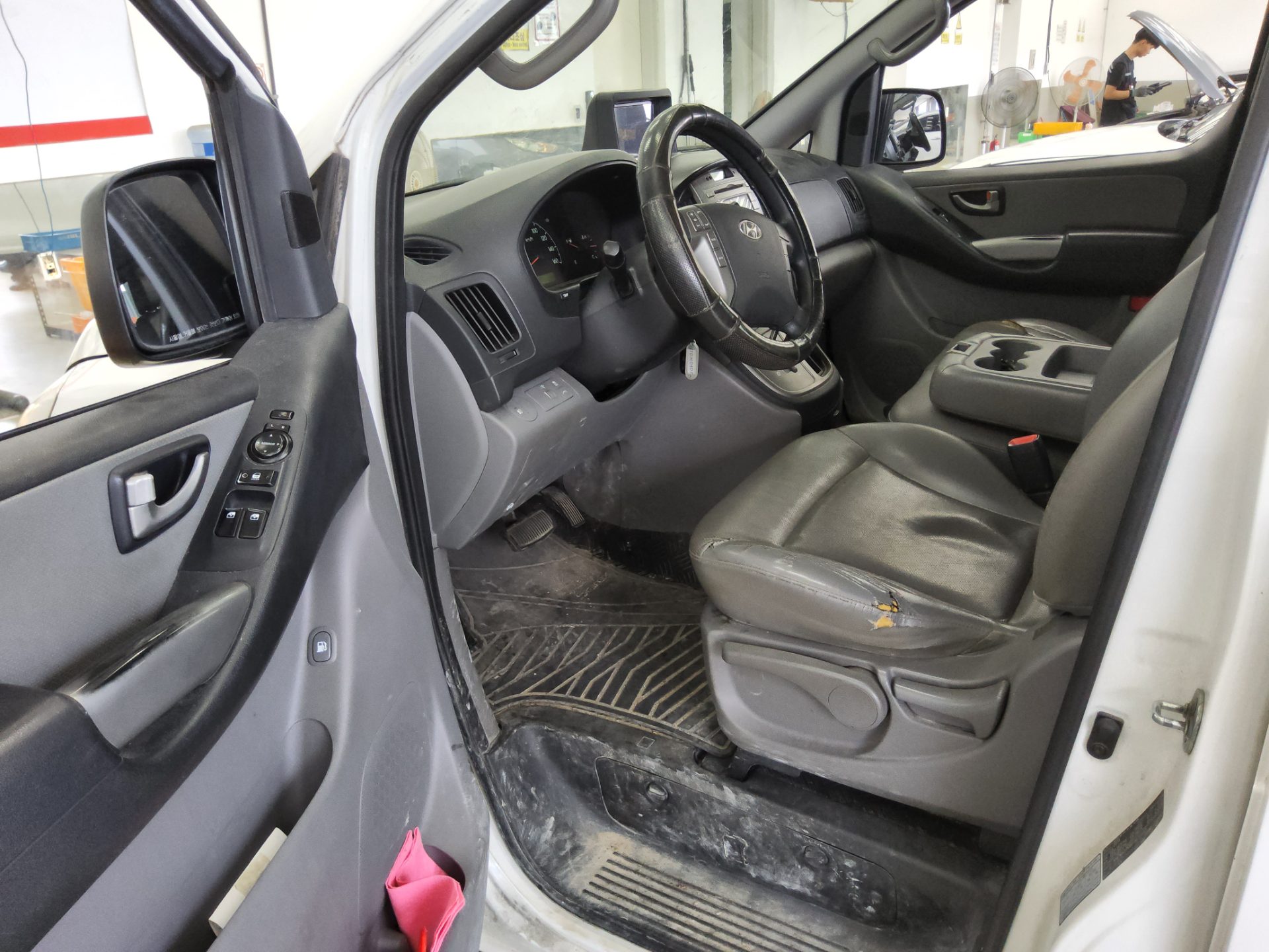 2015 - hyundai grand starex