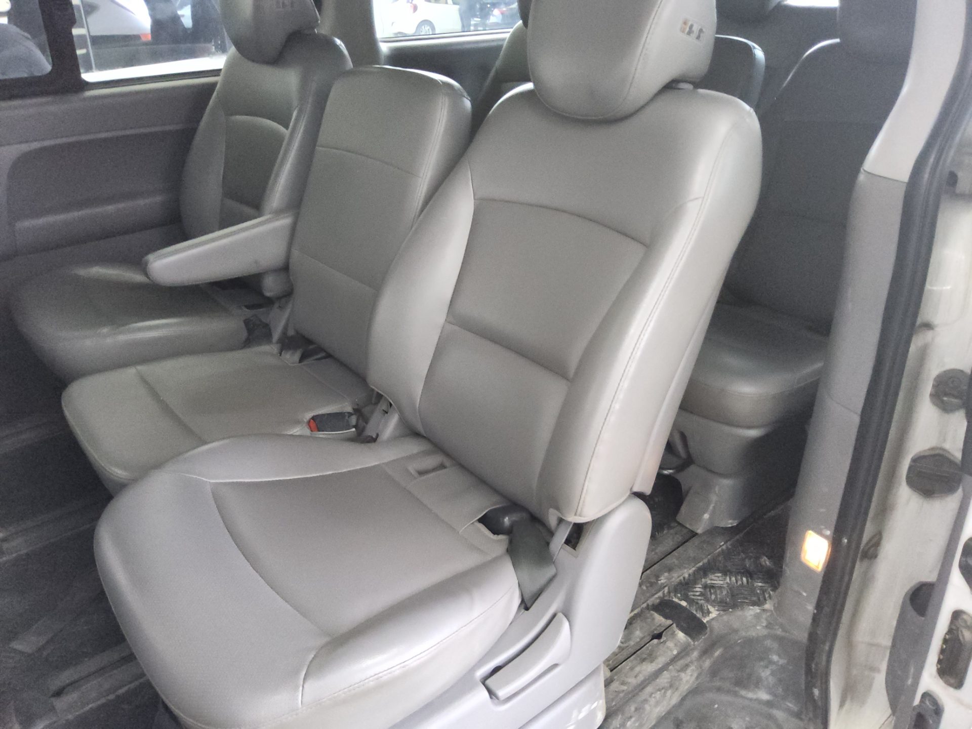 2015 - hyundai grand starex