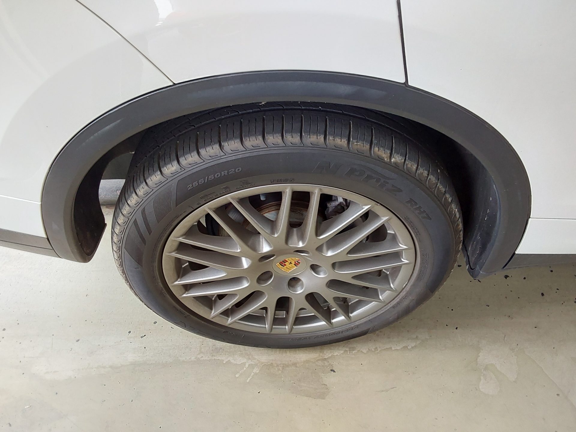2016 - porsche cayenne