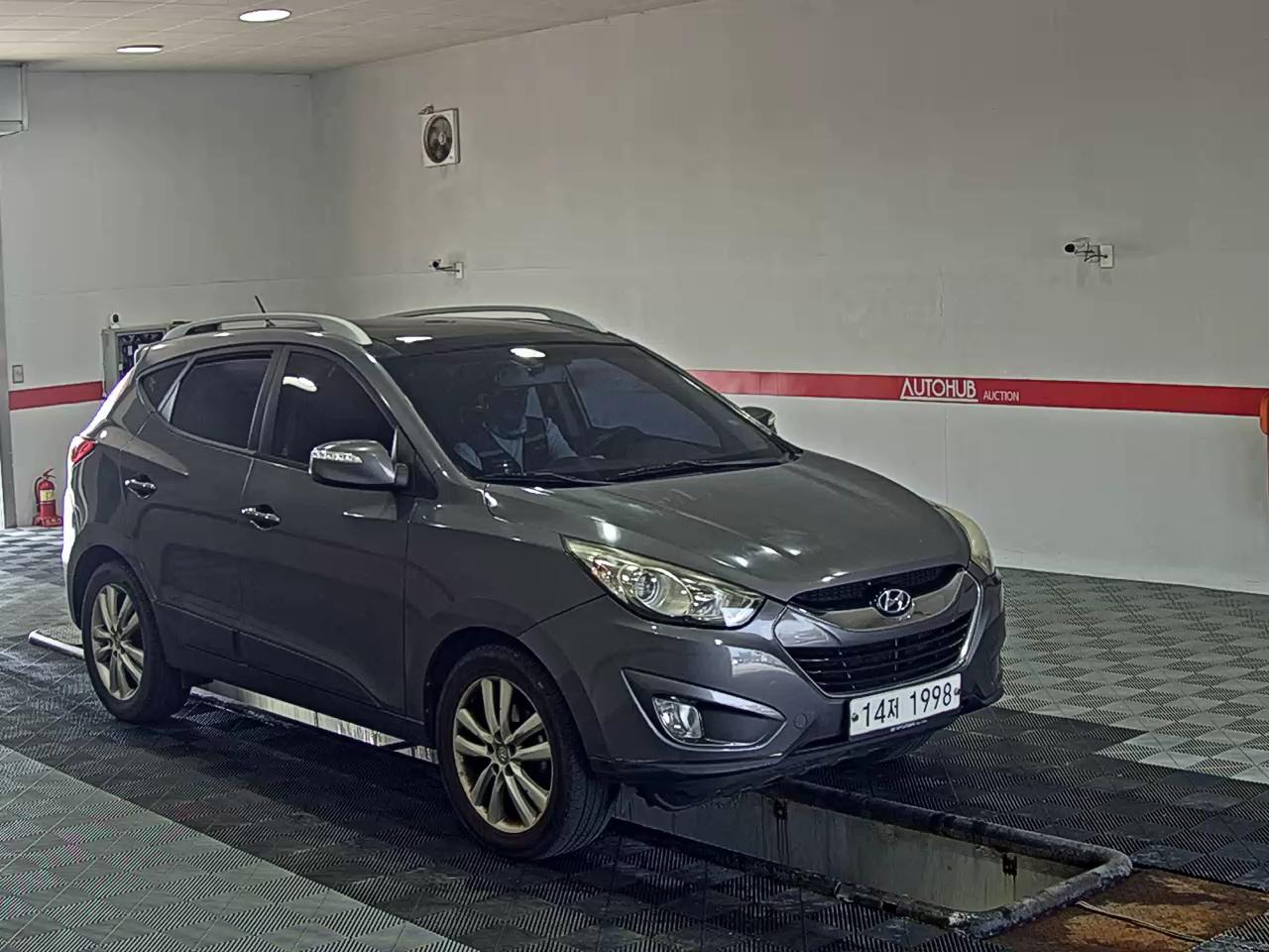 2012 - hyundai tucson
