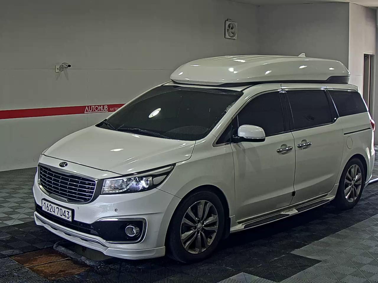 KIA CARNIVAL -LIMOUSINE GH-ROOF