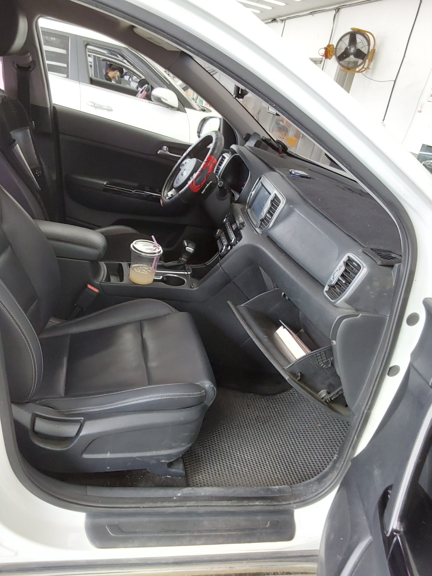 2016 - kia sportage