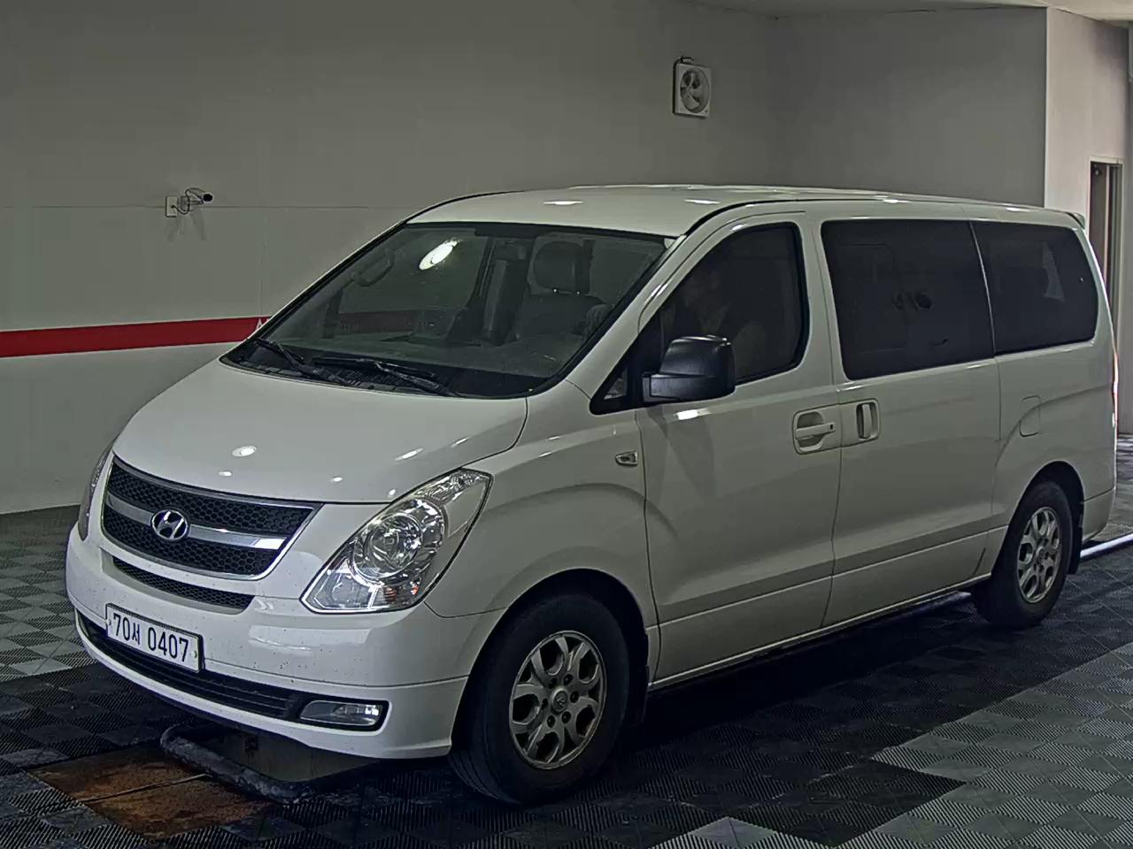 2015 - hyundai grand starex