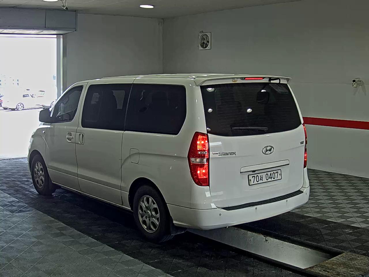 2015 - hyundai grand starex