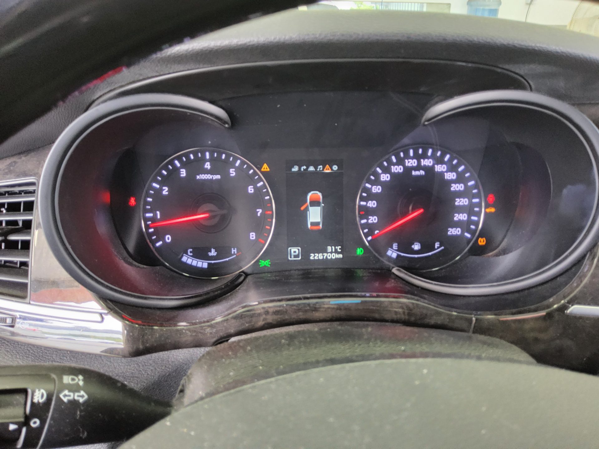 2016 - kia k9
