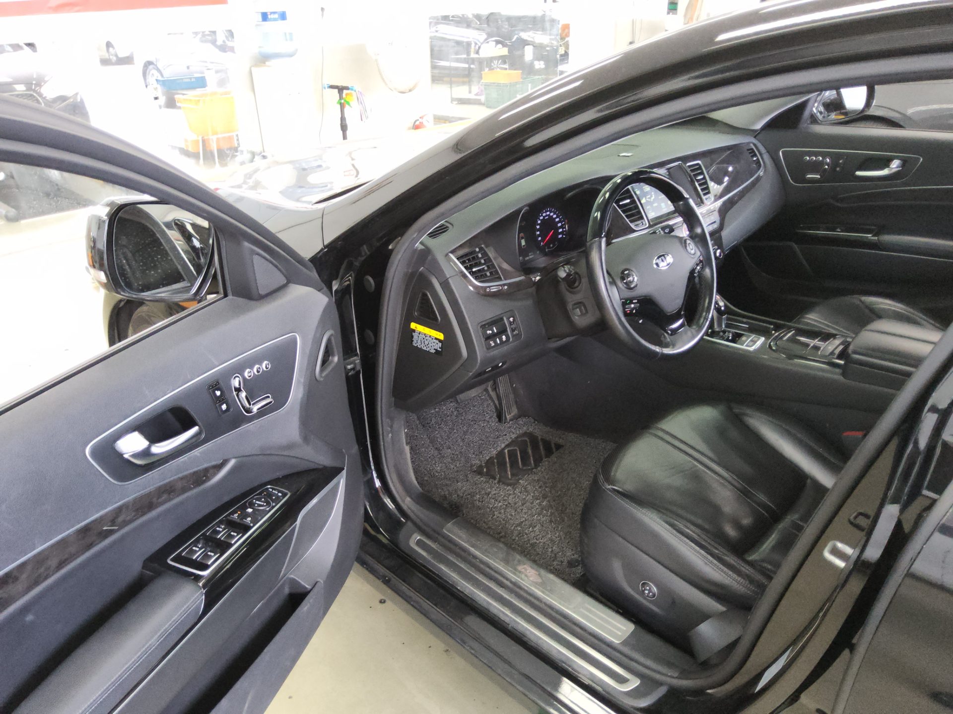 2016 - kia k9