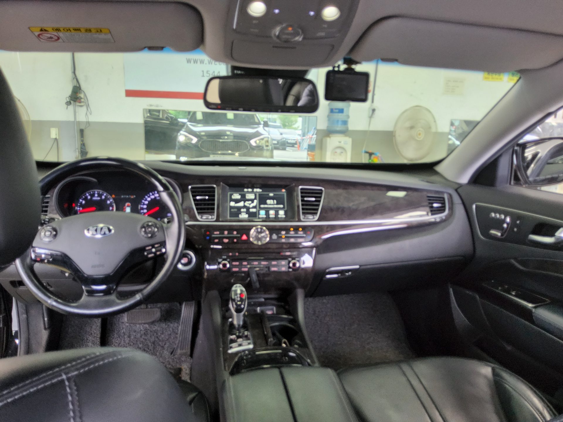 2016 - kia k9