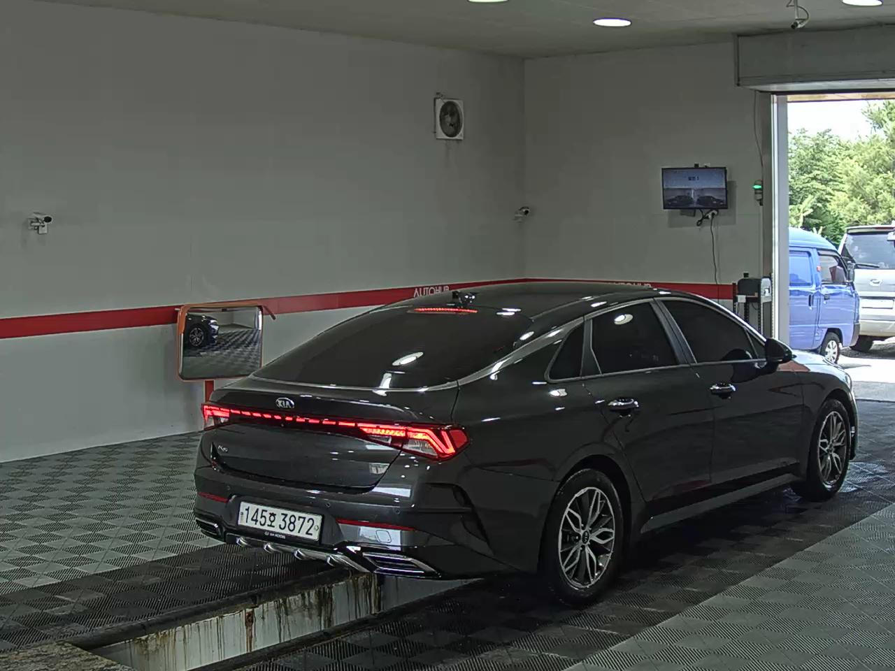 2020 - kia k5