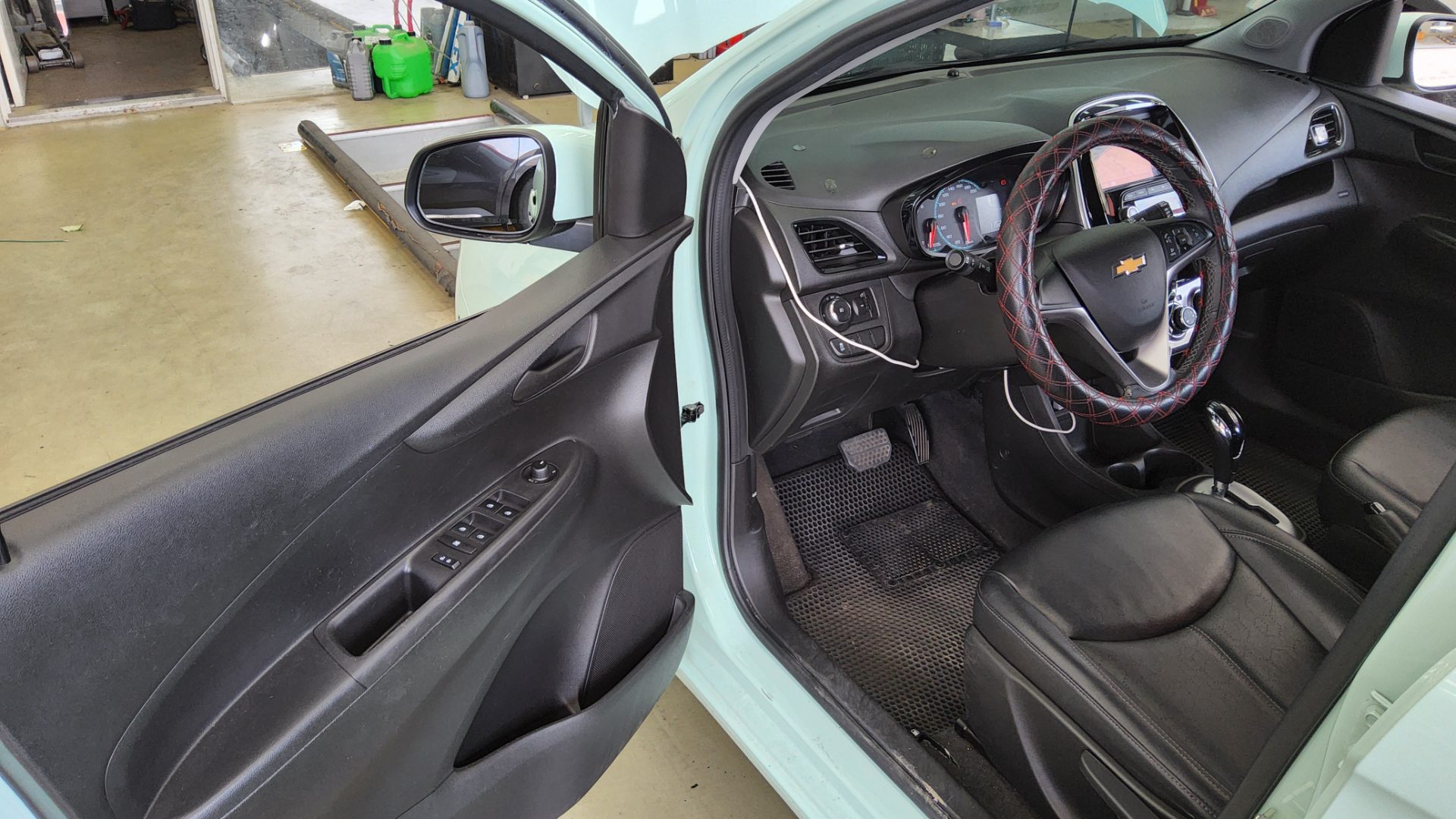 2017 - chevrolet spark