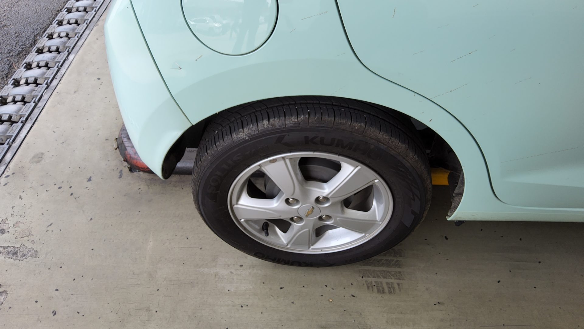 2017 - chevrolet spark