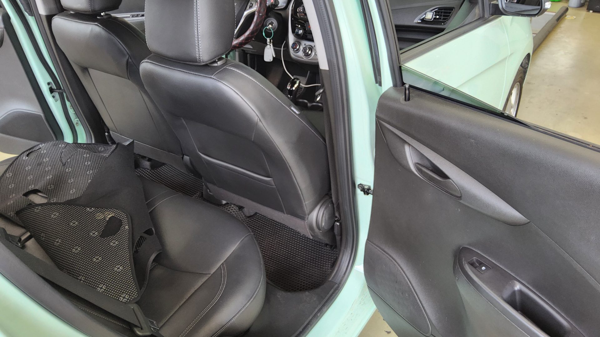 2017 - chevrolet spark