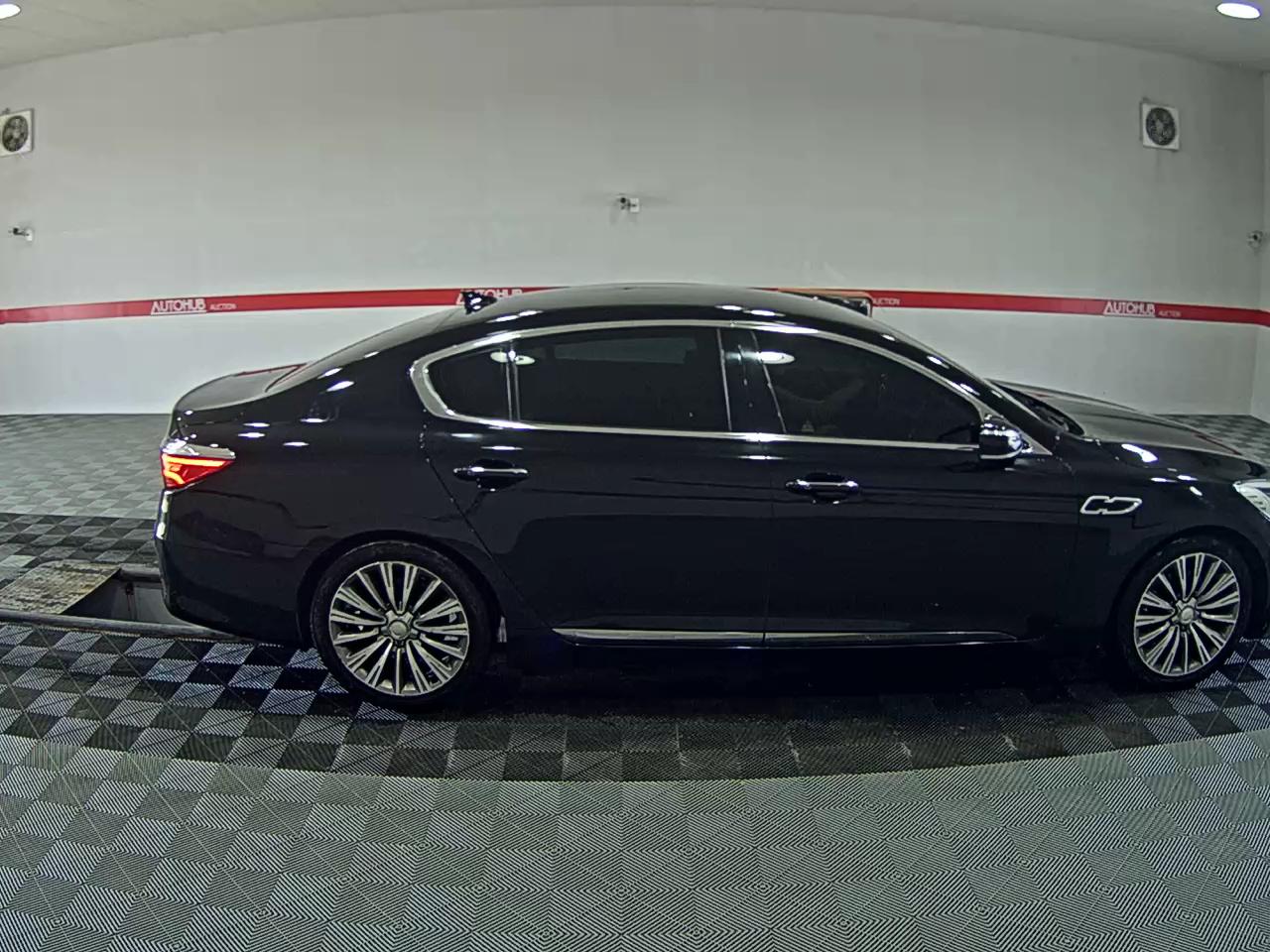 2016 - kia k9
