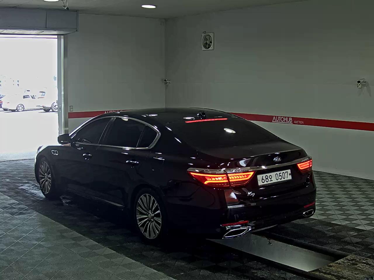 2016 - kia k9