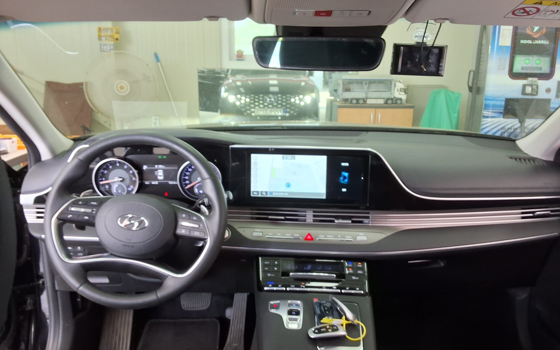 2022 - hyundai grandeur